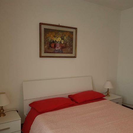 In Centro A Saint Vincent Appartement Buitenkant foto