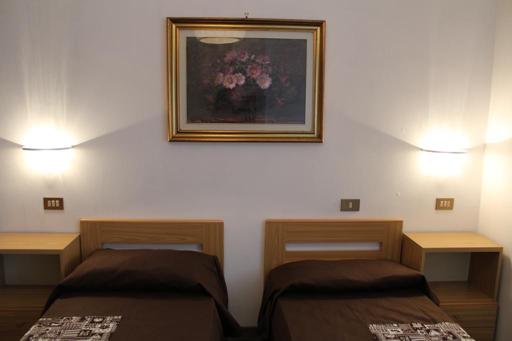 In Centro A Saint Vincent Appartement Buitenkant foto