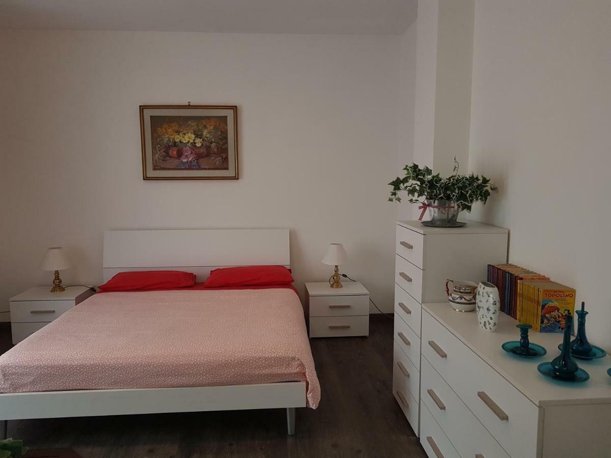 In Centro A Saint Vincent Appartement Buitenkant foto