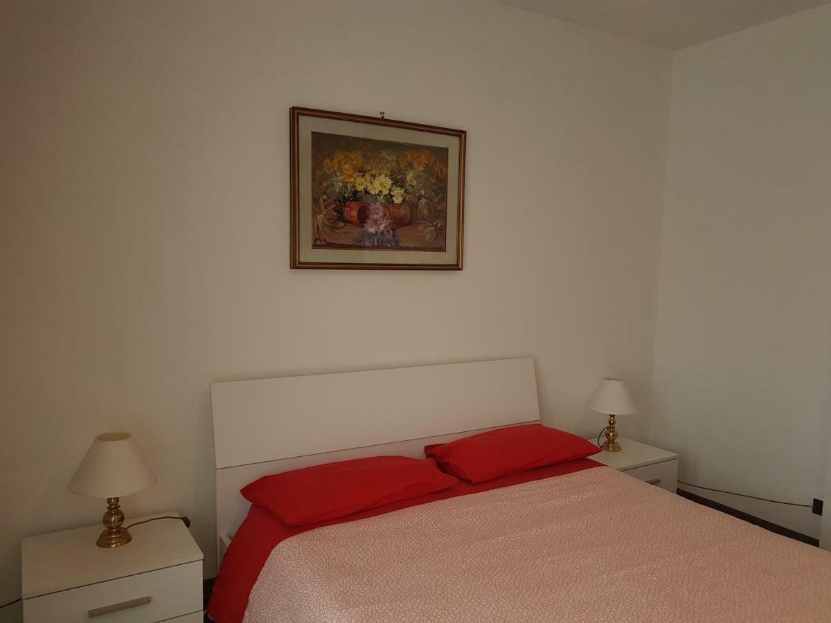 In Centro A Saint Vincent Appartement Buitenkant foto